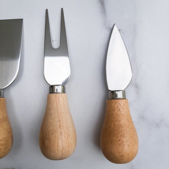 NWOT Set of 4 Gourmet Cheese Utensils Knife Set with Bamboo Handles charcuterie - Picture 3 of 6